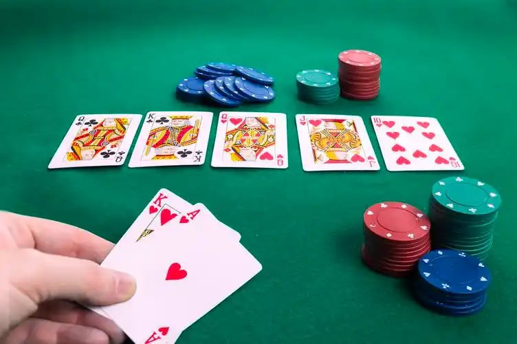 Pengalaman langsung Live Casino dengan dealer profesional di platform intuitif exototo77